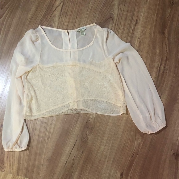 Sheer top - Picture 4 of 10